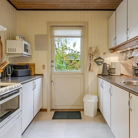 Mika - 300m From The Sea By Interhome * Skovbyballe