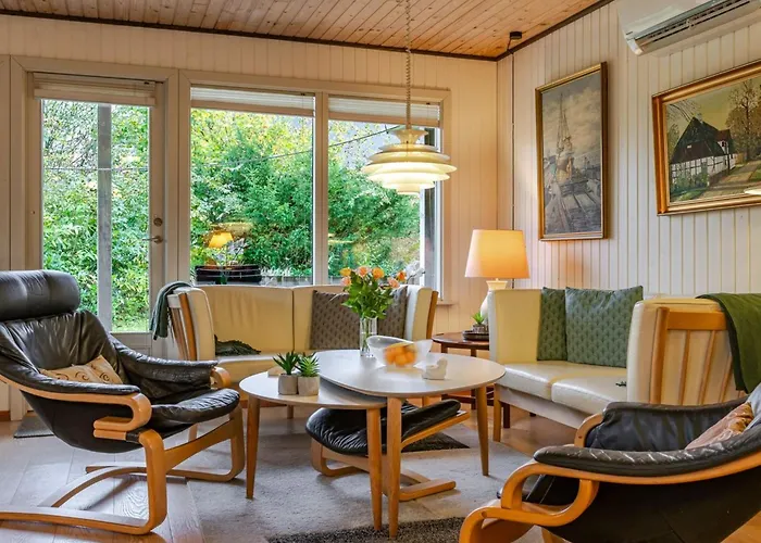 Mika - 300m From The Sea By Interhome Semesterbostad Skovbyballe