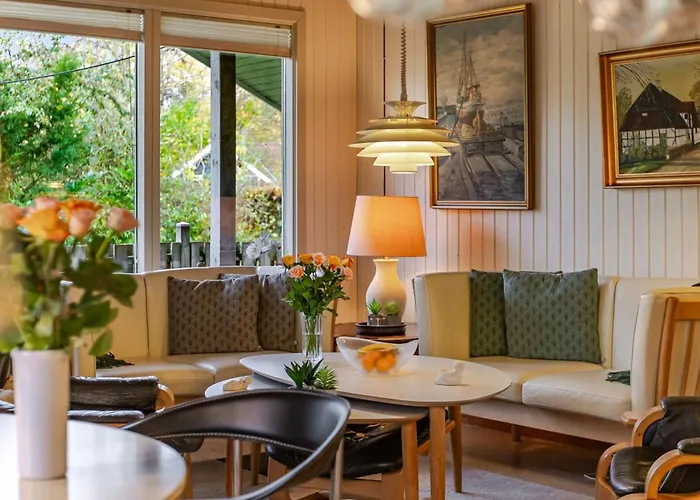 Mika - 300m From The Sea By Interhome